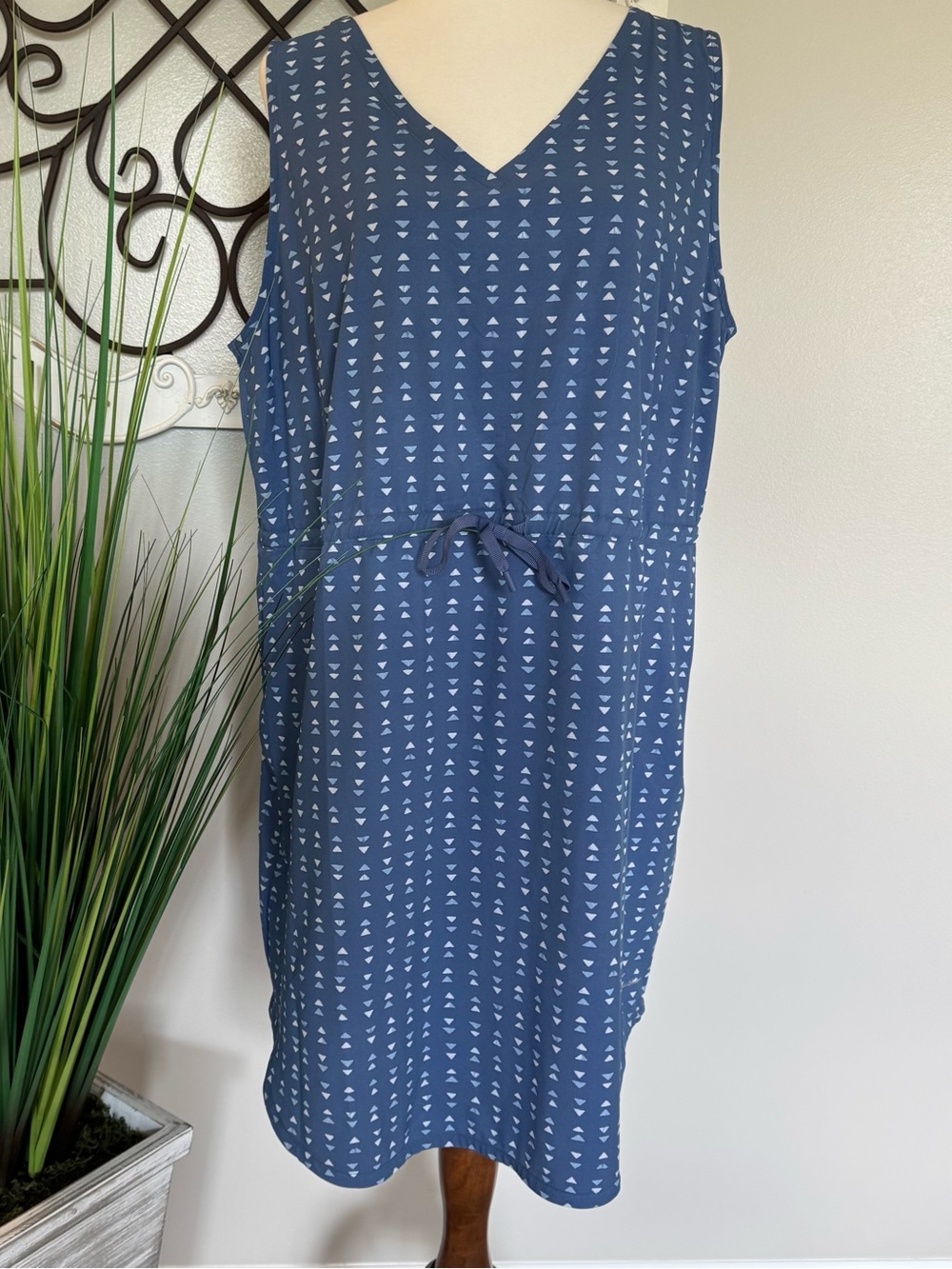 EDDIE BAUER Size XL Women’s Active Midi Dress in Blue